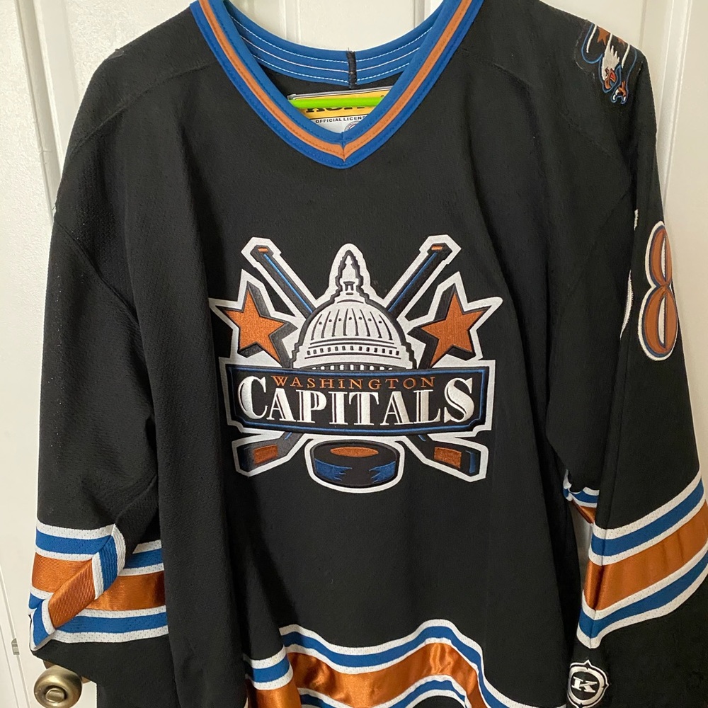 Washington capitals hockey jersey